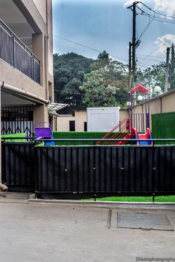 1Bedroom Near Yaya, Kilimani, With Washing Machine ナイロビ エクステリア 写真